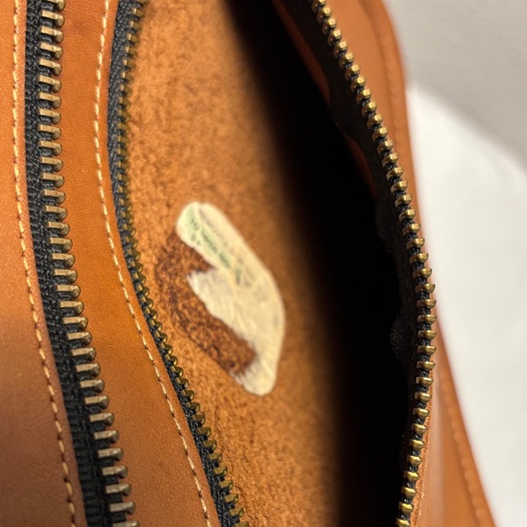 Coach Vintage British Tan Swagger Bag - Picture 8 of 12